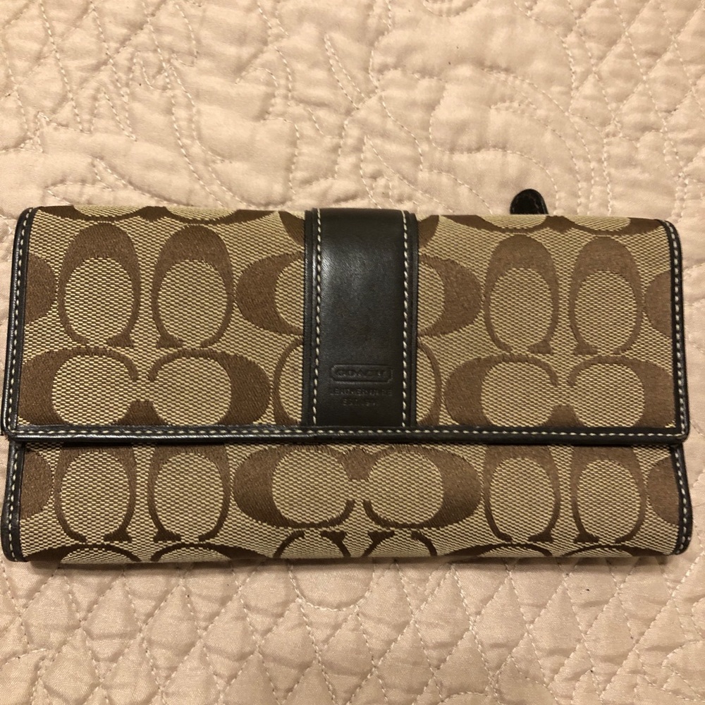 Coach wallet